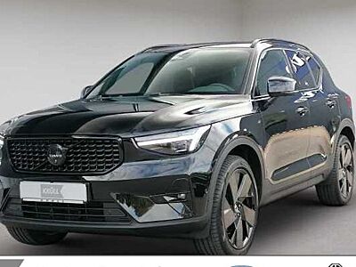 Volvo XC 40 B3 Black Edition Plus DCT 5 Türen