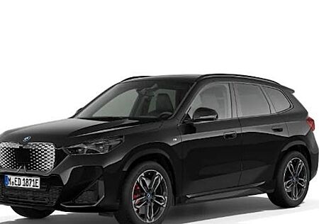 BMW iX1 eDrive20 5 Türen