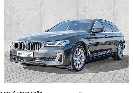 BMW 5er 530e xDrive Touring A 5 Türen