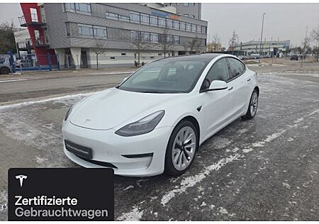 Tesla Model 3 Hinterradantrieb RWD Long Range 4 Türen