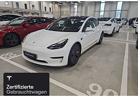 Tesla Model 3 Standard 4 Türen
