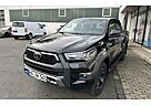 Toyota Hilux 4x4 Double Cab 2.8 D-4D Invincible Auto 4 Türen