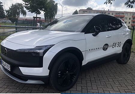 Volvo EX30 Twin Motor Performance AWD Ultra 5 Türen