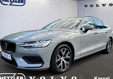 Volvo V60 B4 DCT Core 5 Türen
