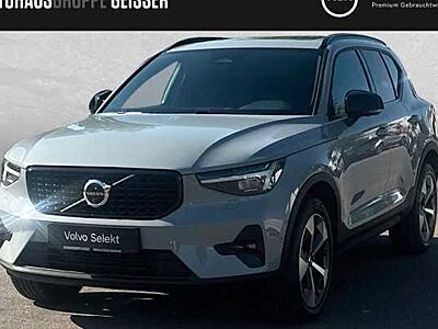 Volvo XC 40 B3 Ultra Dark DCT 5 Türen