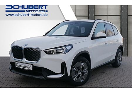 BMW iX1 eDrive20 5 Türen