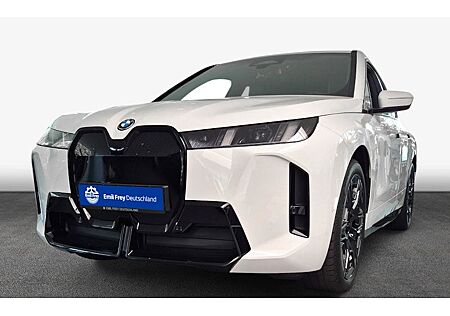 BMW iX xDrive45 5 Türen