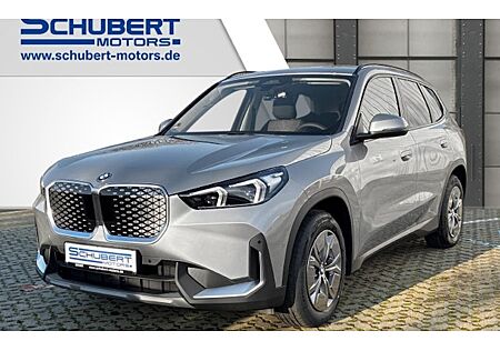 BMW iX1 eDrive20 5 Türen