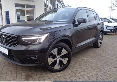 Volvo XC 40 B3 Plus Dark DCT 5 Türen