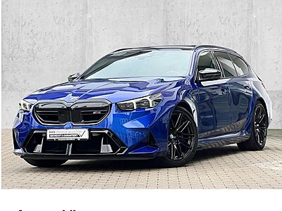 BMW M5 M5 Plug-In Hybrid Touring xDrive A 5 Türen