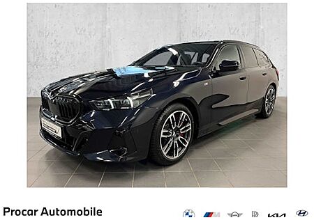 BMW 5er 530d xDrive Touring A 5 Türen