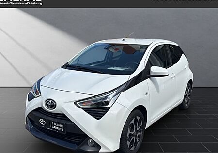 Toyota Aygo 1,0-l-VVT-i x-play 5 Türen