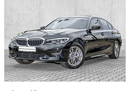 BMW 3er 320e Sport Line Automatik 4 Türen