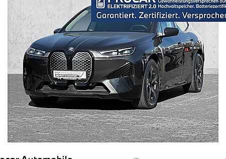 BMW iX 112kWh xDrive50 5 Türen
