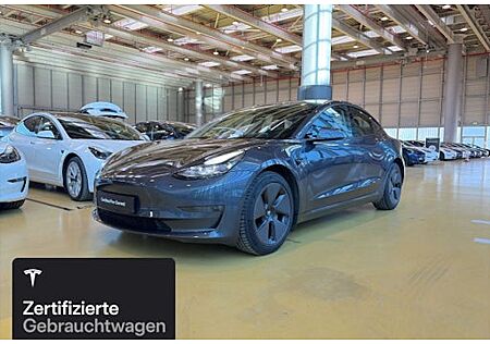 Tesla Model 3 Hinterradantrieb RWD Long Range 4 Türen