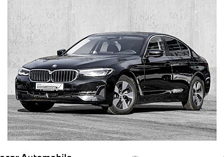 BMW 5er 520d EfficientDynamics Edition A 4 Türen