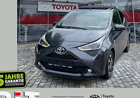 Toyota Aygo 1,0-l-VVT-i x-play 5 Türen