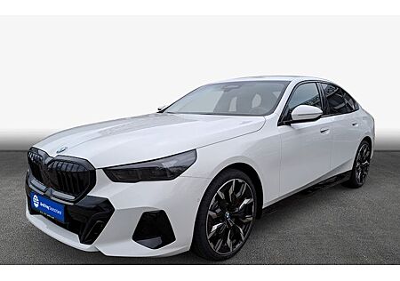 BMW 5er 520d xDrive A 4 Türen