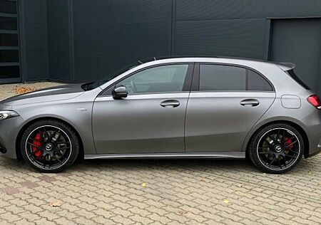 Mercedes-Benz A 45 AMG Mercedes-AMG A 45 S 4MATIC+ DCT 5 Türen