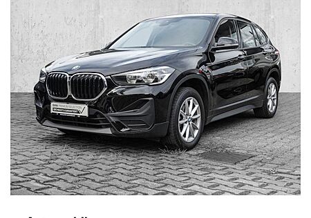 BMW X1 sDrive18i Advantage 5 Türen