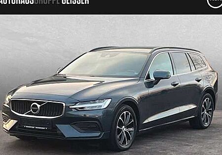 Volvo V60 B4 DCT Momentum Pro 5 Türen