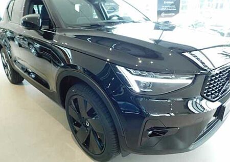 Volvo XC 40 B3 Ultra Black Edition DCT 5 Türen