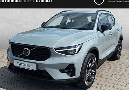 Volvo XC 40 T2 Plus Dark Auto 5 Türen