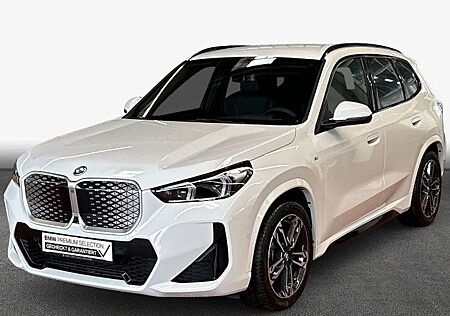 BMW iX1 xDrive30 5 Türen