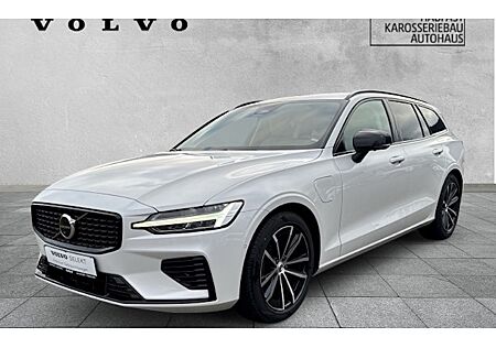 Volvo V60 T6 AWD Recharge Plus Dark Auto 5 Türen