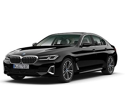 BMW 3er 330e Touring Luxury Line Auto 5 Türen