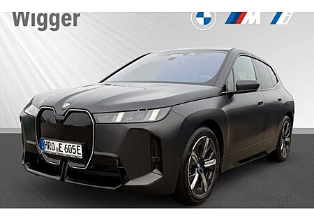 BMW iX xDrive60 5 Türen