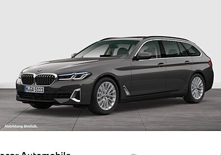 BMW 5er 540d xDrive Touring A 5 Türen