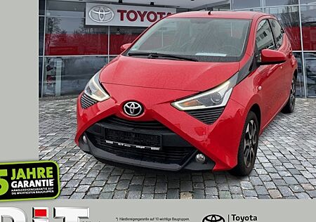 Toyota Aygo 1,0-l-VVT-i x-play 5 Türen