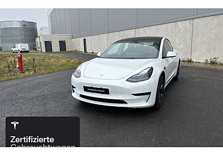 Tesla Model 3 Hinterradantrieb RWD 4 Türen