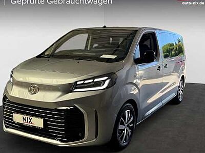 Toyota Pro Ace 2,2-l-D-4D 132kW L1 Teamplayer Auto 5 Türen