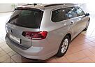 VW Passat Variant 2.0 TDI SCR Business Variant 5 Türen