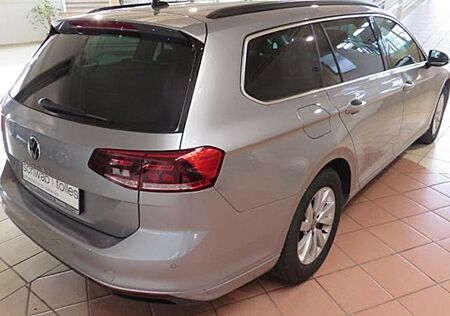 VW Passat Variant 2.0 TDI SCR Business Variant 5 Türen