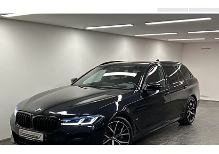 BMW 5er 530d xDrive Touring A 5 Türen