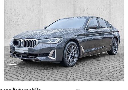 BMW 5er 530d xDrive A 4 Türen