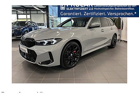 BMW 3er 330e xDrive Touring Automatic 5 Türen