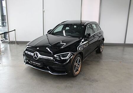 Mercedes-Benz GLC 300 4M AMG Multibeam LED AHK Ambiente SHZ