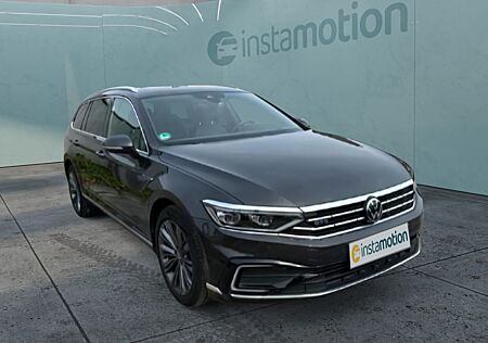 VW Passat Variant 1.4 eHybrid GTE IQ.LIGHT PANO AHK LEDER