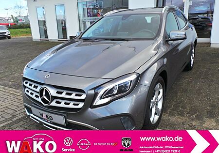 Mercedes-Benz GLA 180 Urban Parktronic Navi Temp LED SHZ