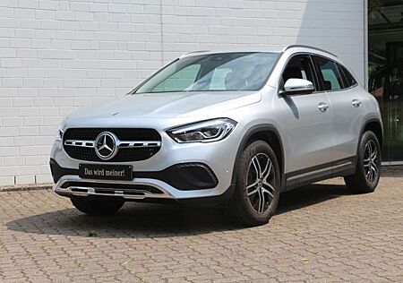 Mercedes-Benz GLA 180 Progressive, AHK, Kamera, Navi,...