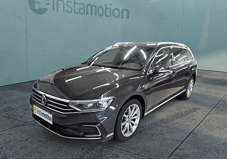 VW Passat Variant GTE LEDER PANO AHK