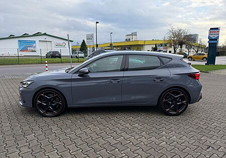 Cupra Leon 2.0 TSI VZ MJ25 Navi*LED*Kamera*Sennheiser