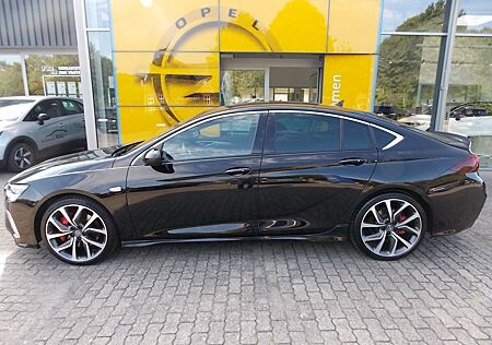 Opel Insignia 2.0 Turbo 4x4 GSi/OPC Sitze/Leder/Head-Up/RFK/SHZ/LED/ACC