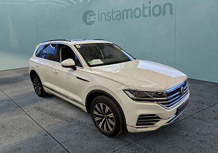 VW Touareg 3.0 TSI eHybrid ELEGANCE VIRTUA PANO AHK