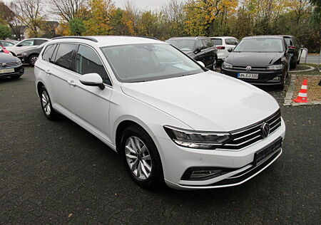 VW Passat Variant Business 2.0 TDI DSG NAVI AHK ACC