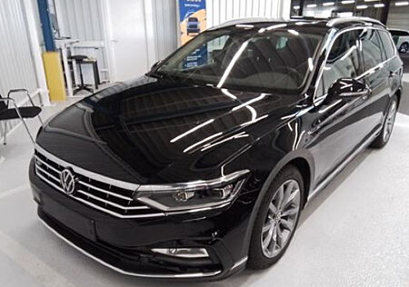 VW Passat Variant 2.0 TDI DSG Elegance R-Line Navi Pano AHK IQ-LED DigCockpit ACC PDC SHZ DCC